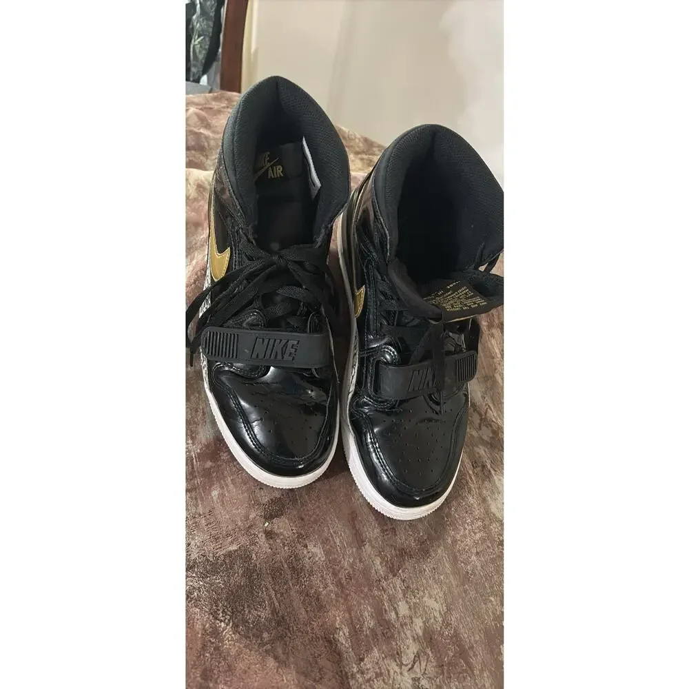 Jordan Legacy 312 Black & Gold Patent Men’s Sz9